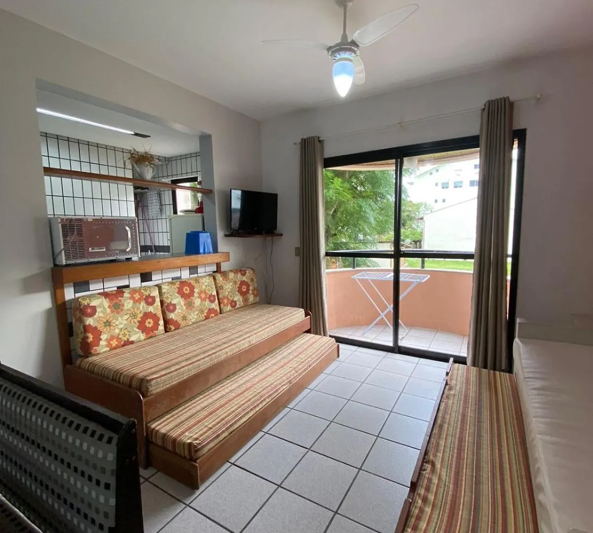 Excelente Apartamento A 50 M Da Praia Florianopolis